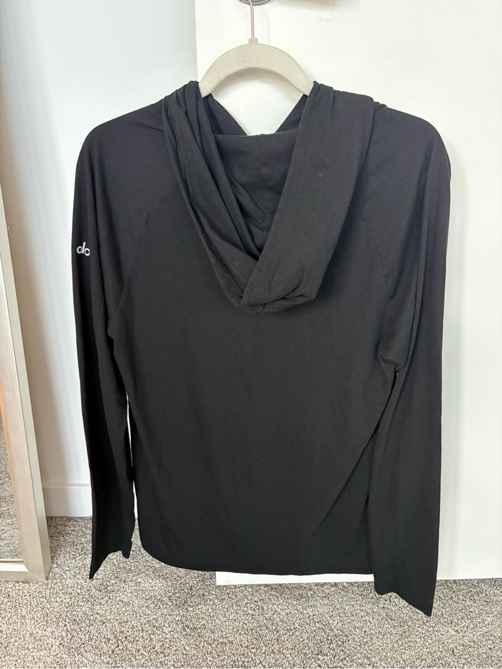 Alo Yoga lightweight hoodie black sz M